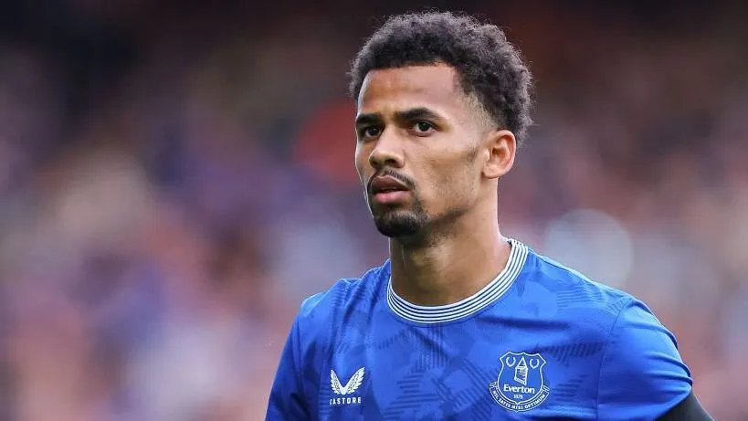 Tiểu sử của tiền đạo Iliman Ndiaye: Hành trình từ những ngày đầu cho đến Ngoại Hạng Anh