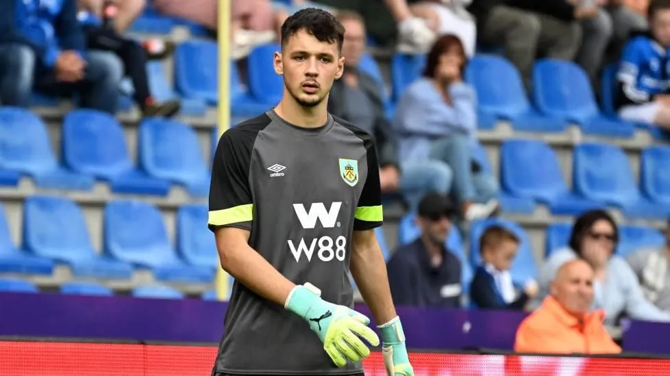 Tiểu Sử của Thủ Môn James Trafford: Hành Trình Đến Với Ngoại Hạng Anh