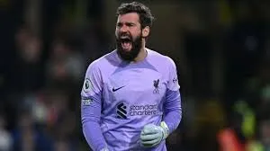 Tiểu Sử của Thủ Môn Alisson Becker: Hành Trình Từ Bản Lĩnh Brazil Đến Ngai Vàng Ngoại Hạng Anh