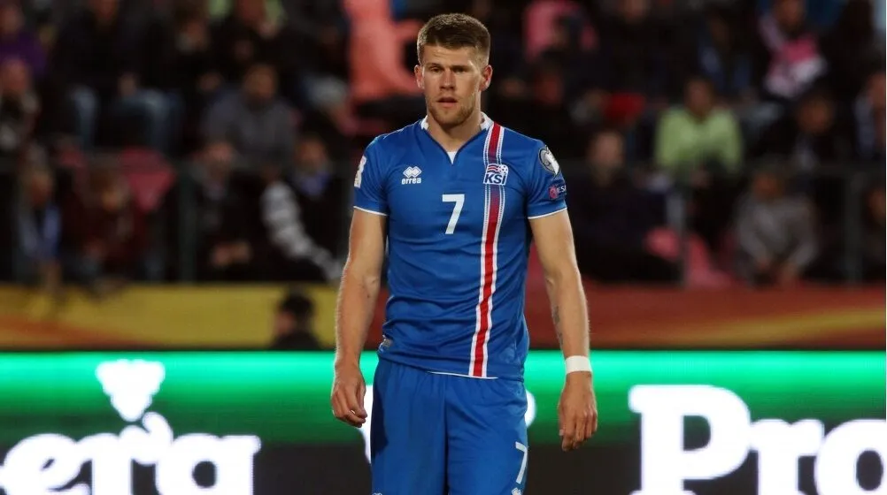 Tiểu sử của tiền vệ Johann Berg Gudmundsson: Từ đảo Băng Đảo đến sân cỏ Ngoại Hạng Anh